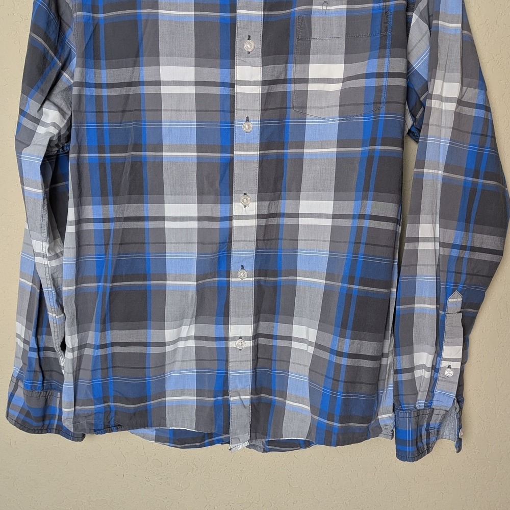 The North Face Men's Size M Blue Gray Plaid Button Front Casual Outdoor Shirt - Picture 3 of 7